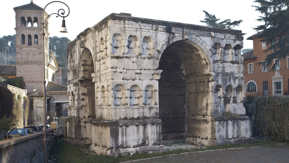 Roma, l'Arco di Giano al Foro Boario