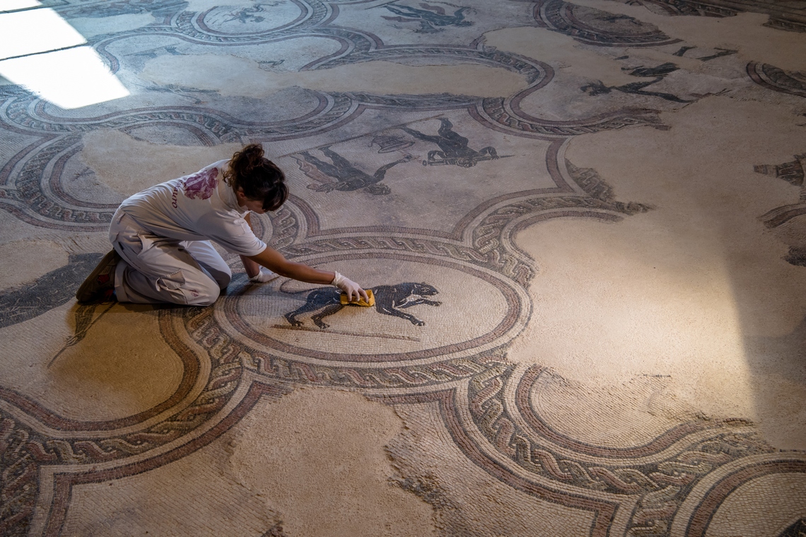 Villa dei Mosaici Spello, Restauro Triclinio