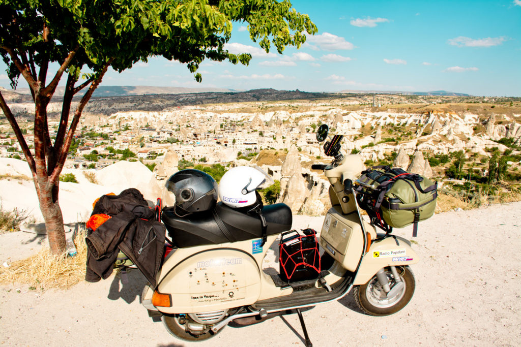 Iran in Vespa. Cappadocia, la valle di Goreme