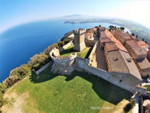 Populonia borgo