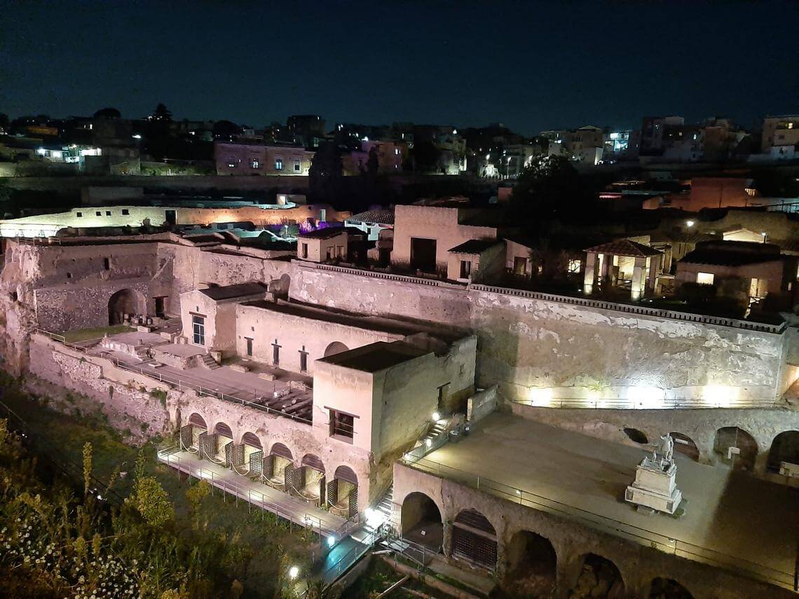 Ercolano di notte