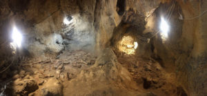 Grotta Guattari interno